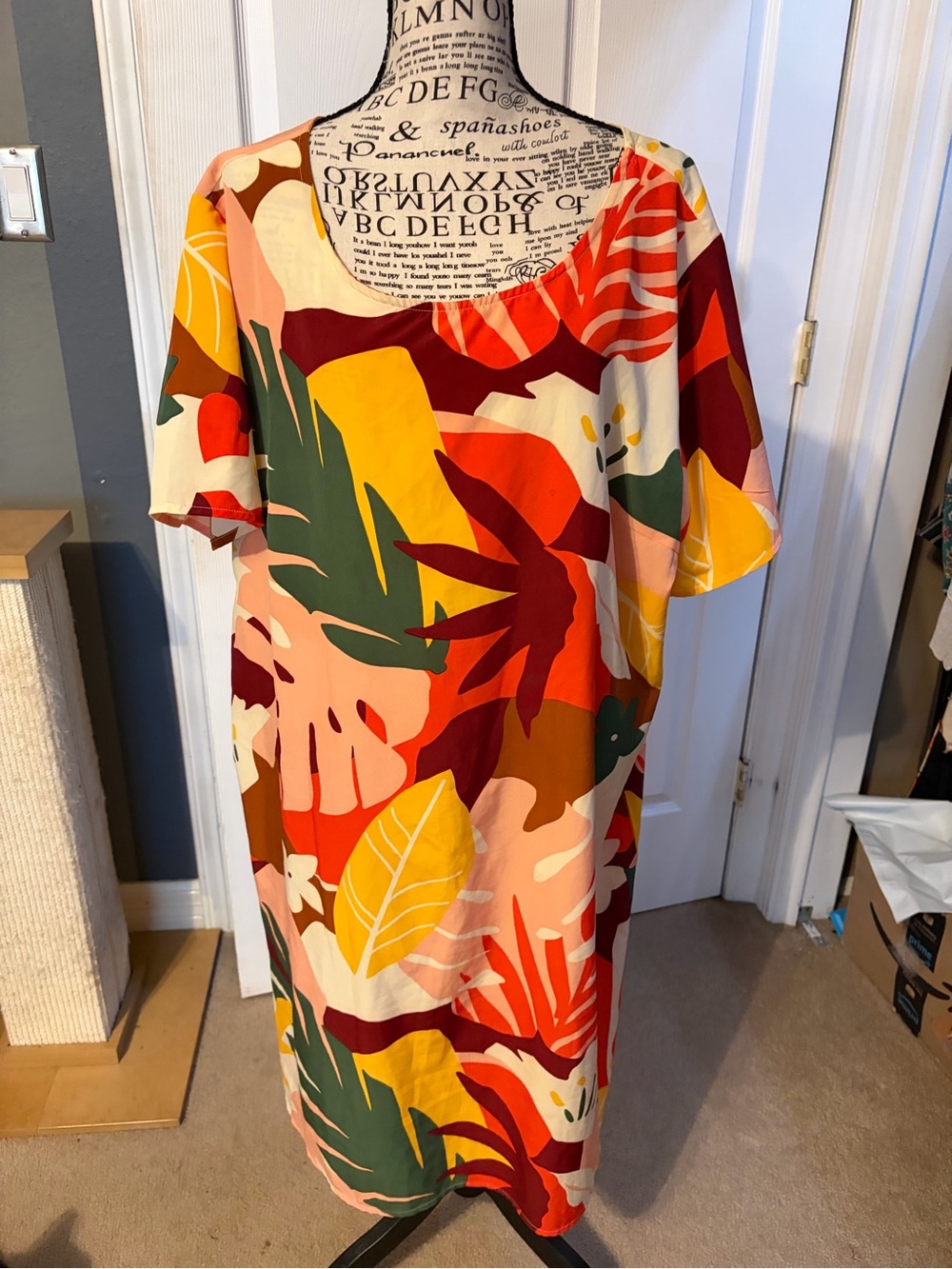 Tropical Print Shift Dress - Multicolor